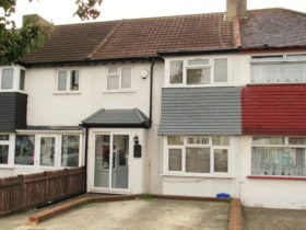 3 bedroom Terraced t...